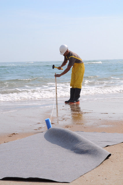 UltraTech Oil Blanket -  - Surf Model 10' W x 5'L - Two 25' Tethers and Two 36" Wooden Stakes - 5206
