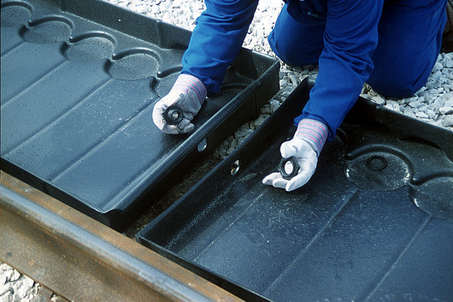 UltraTech Track Pans  -  Grate only for Center Pan with Stormwater Feature  - Left grate - 9571