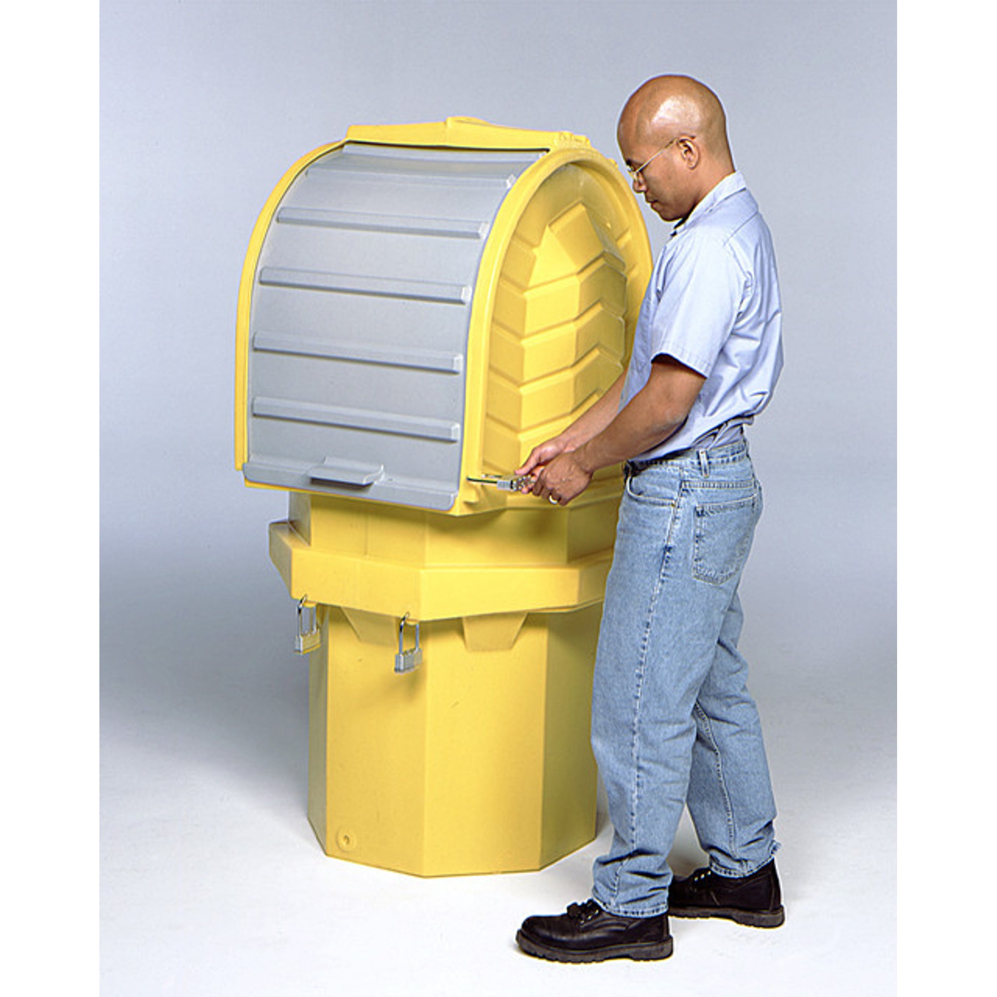 UltraTech Hard Top P1 Plus Spill Pallet - With Drain - 9641