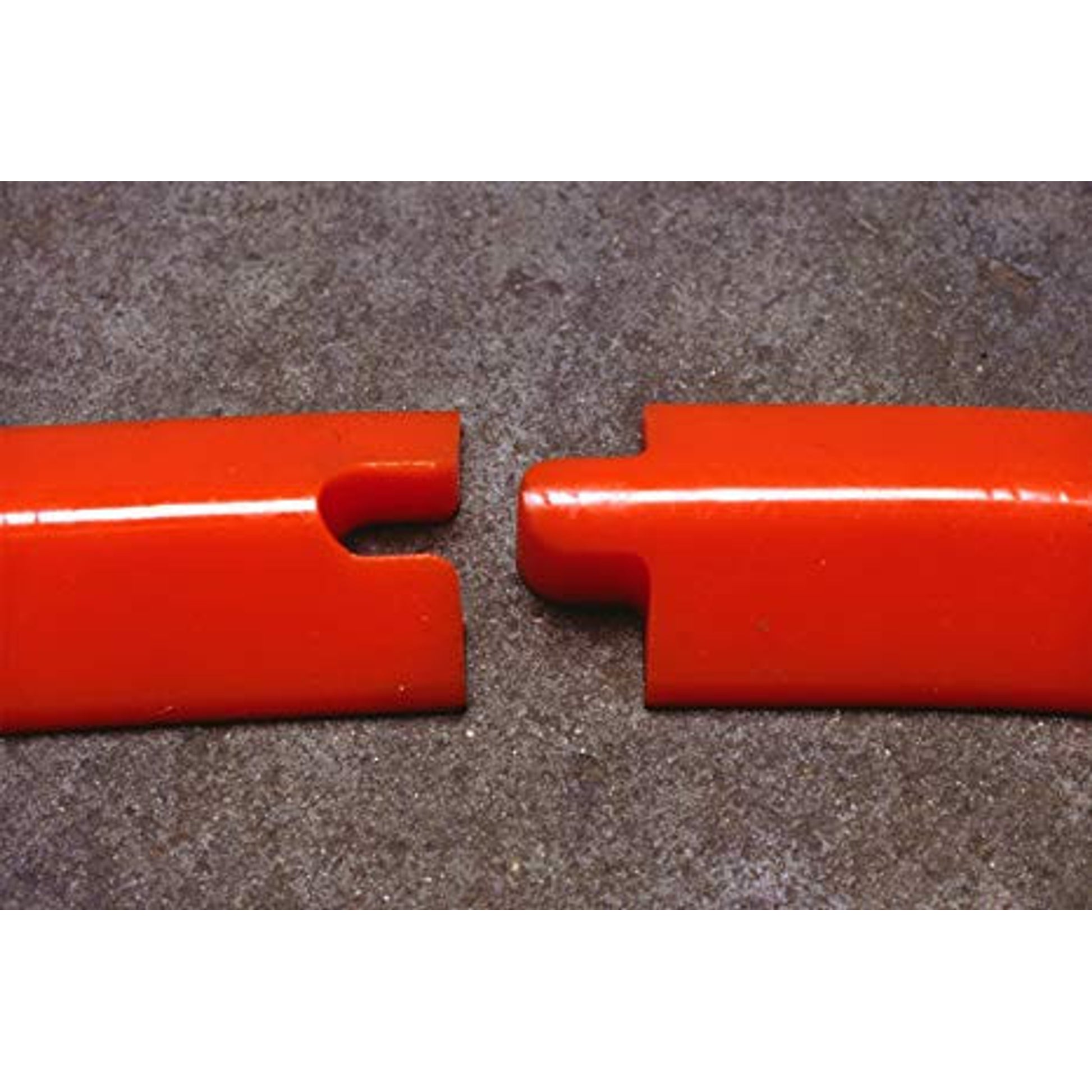 UltraTech Spill Berm - Low -Profile - 10 Foot Length - 1 3/8" H - 2052