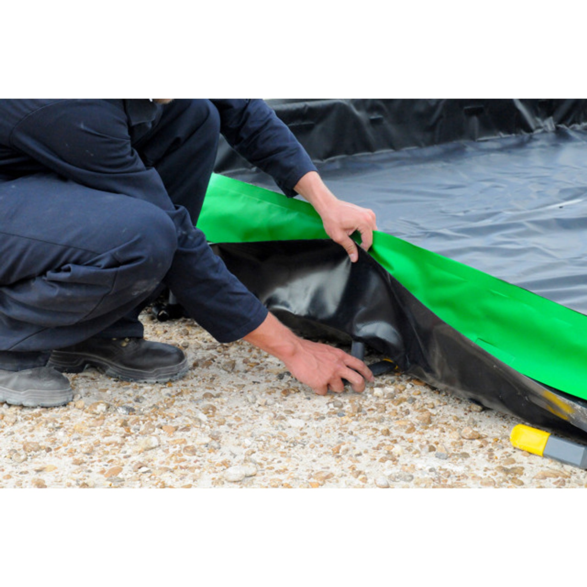 UltraTech Containment Berm - Collapsible Wall Model: 15' x 30' x 1' - 8561