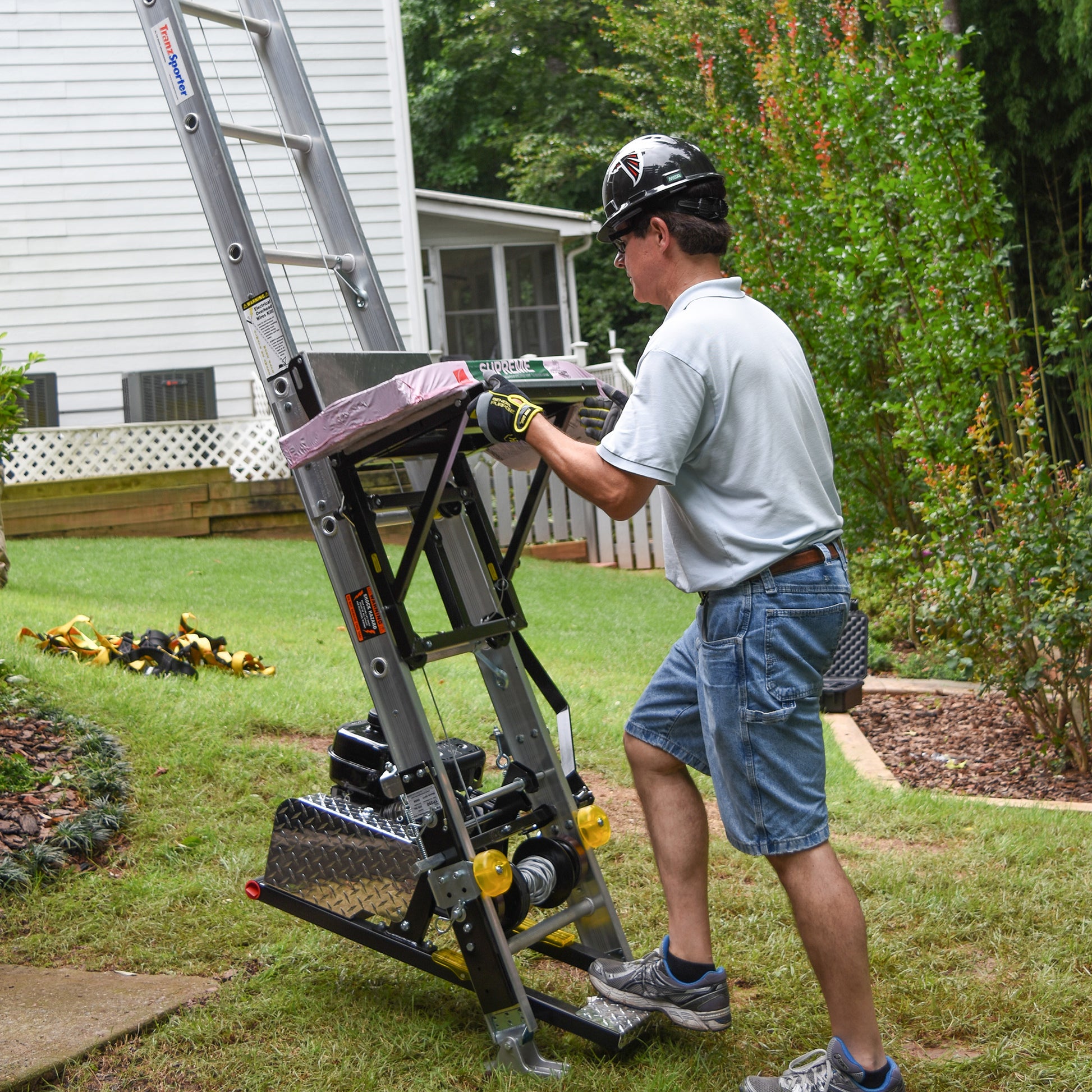 Tie Down TranzPorter TP250 Ladder Hoist, Lifan Gas Engine, 28 ft Aluminum Track - 60040
