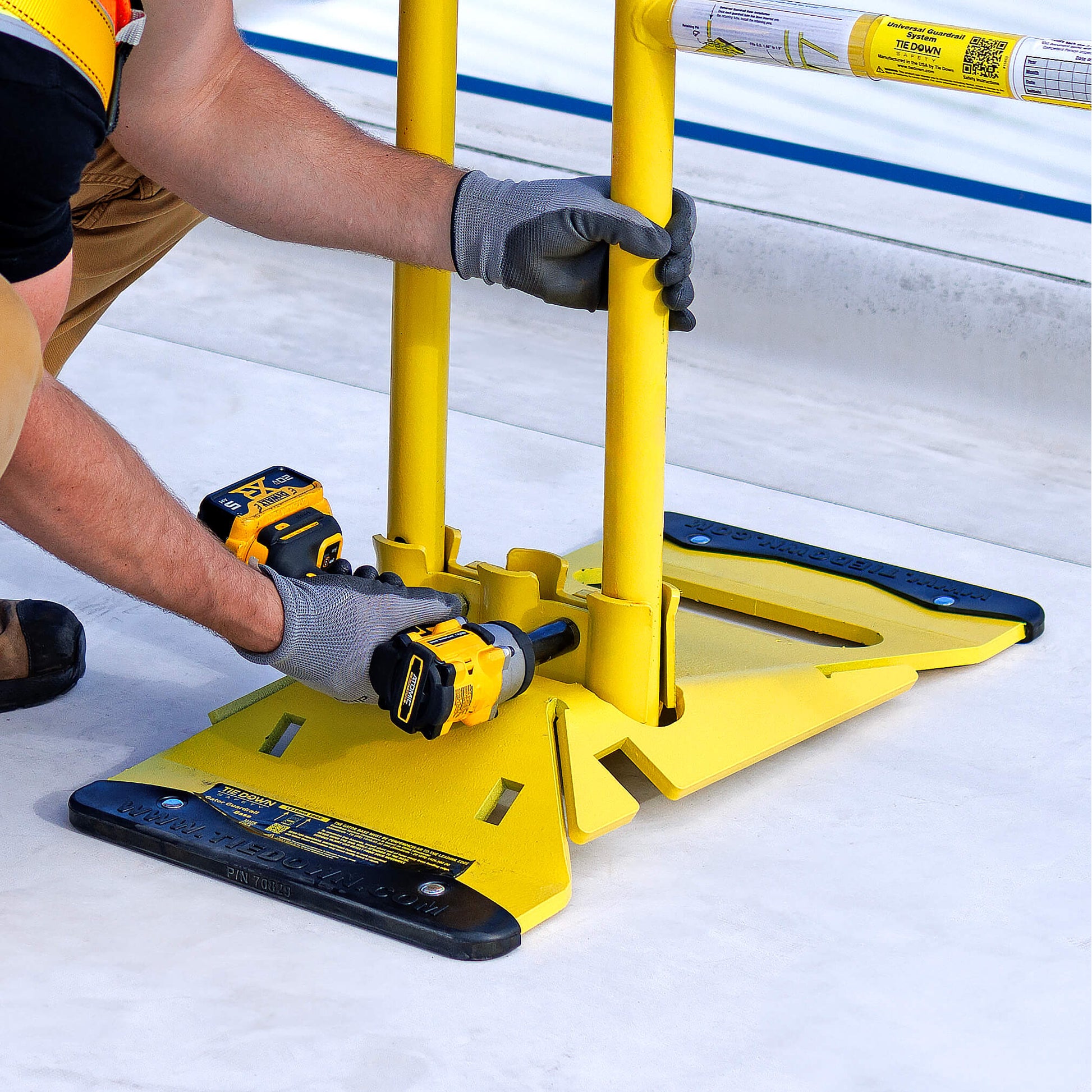 Tie Down Universal Compression Clamp (UCC) Guardrail Base, Yellow - 71091