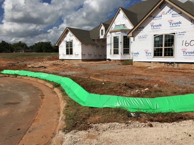 UltraTech International Silt Dike Green Green - 9715