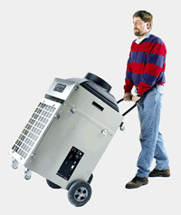 Portable and Maneuverable
The upright design, built-in transport dolly and
perfect weight and balance of the PAS2400HC
enables the operator to effortlessly tilt it back
and wheel silently to the work area.