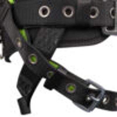 Safewaze PRO Construction Harness: 3D, MB Chest, TB Legs, Trauma relief (M) - 023-1229