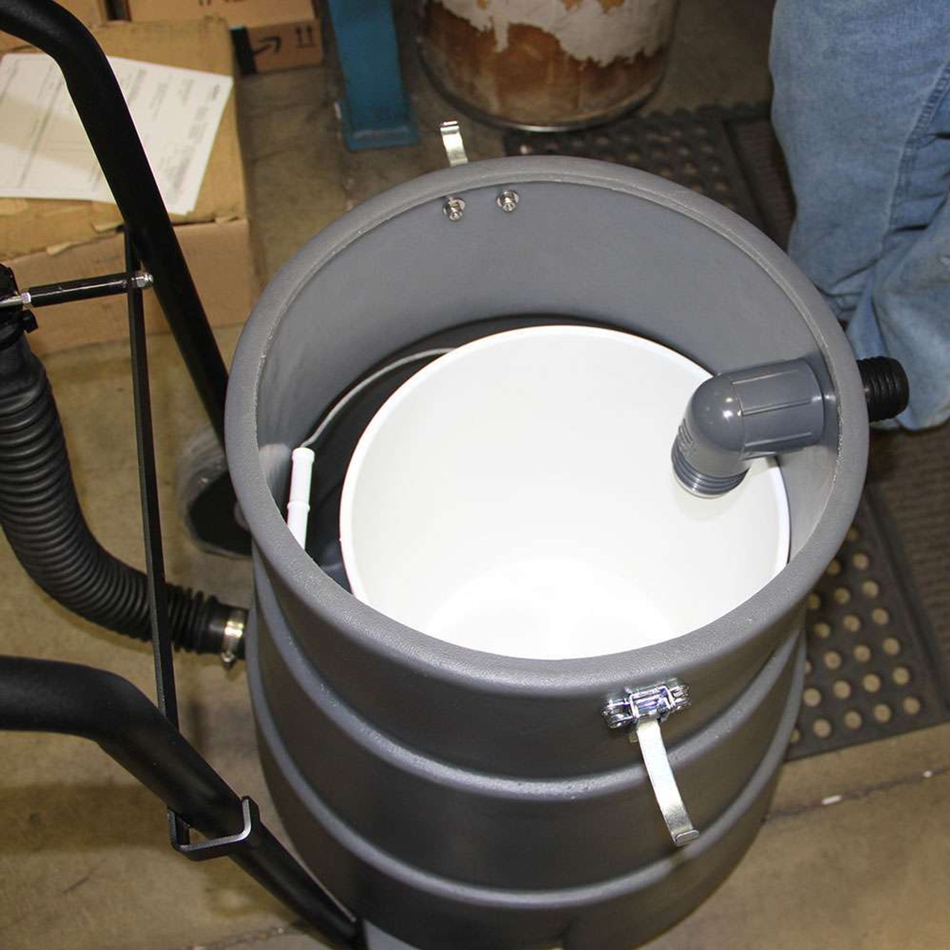 Hawk Enterprises HAWK V20 - 20 Gallon Wet/Dry Commercial Tank Vacuum - V20