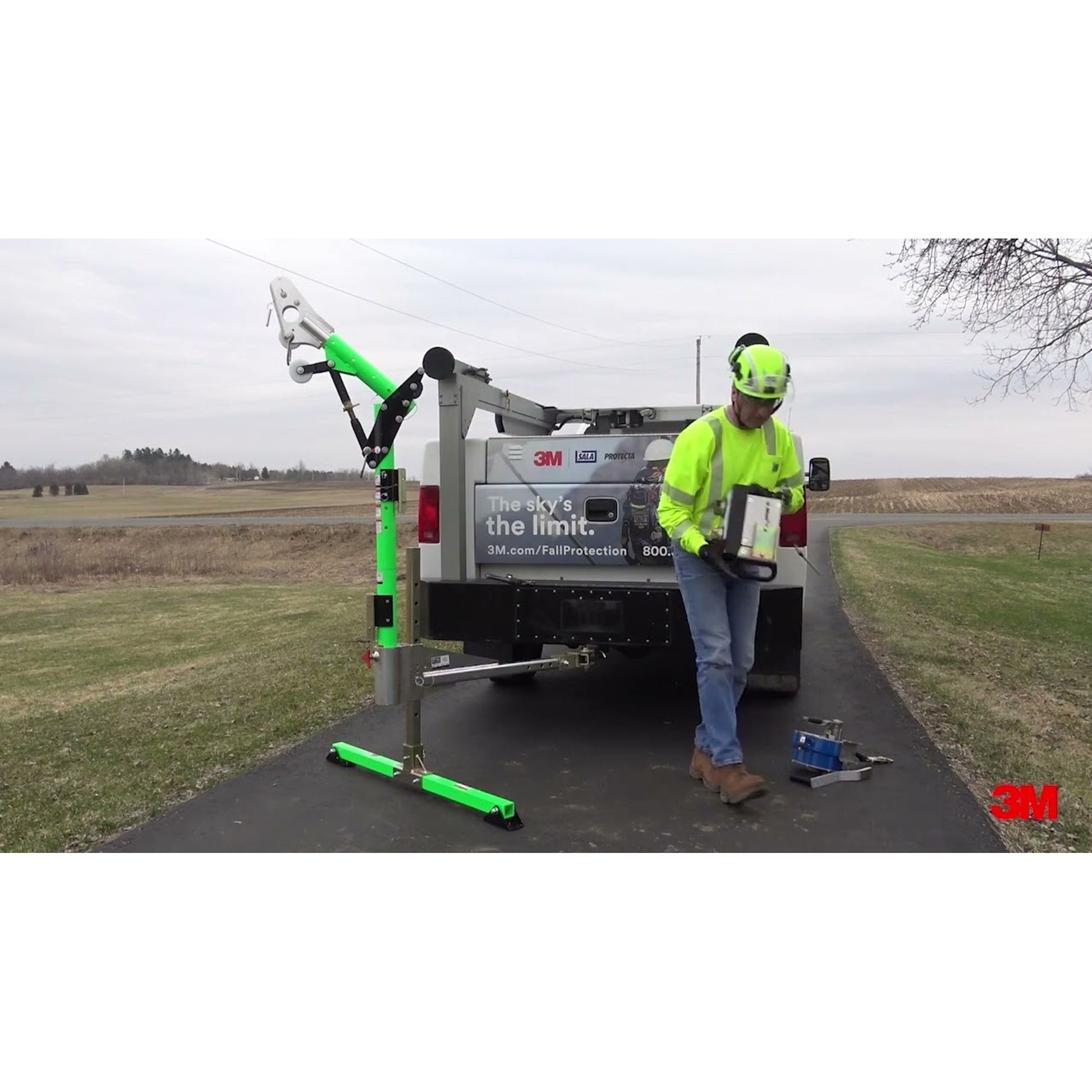 3M DBI-SALA Confined Space 5-Piece Davit System with Winch - Long Reach - 60 ft Stainless Steel Cable - 8301109