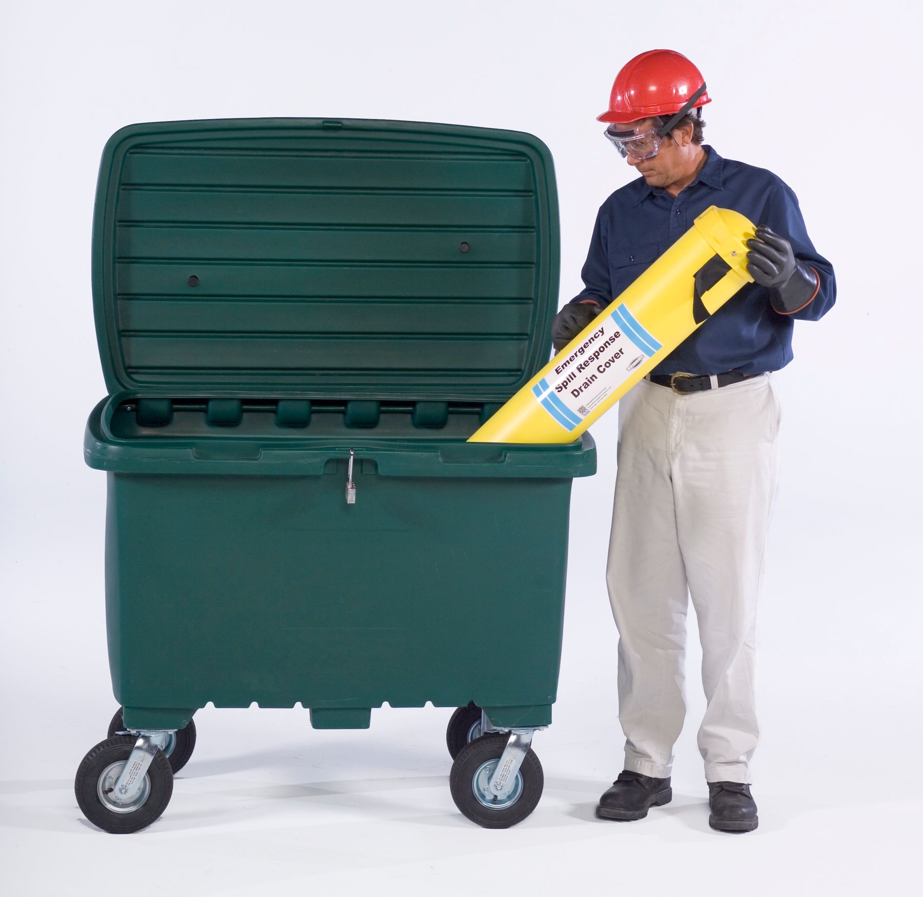UltraTech International Utility Box 15 cubic foot capacity  8" pneumatic wheels Forest Green Forest Green - 0866